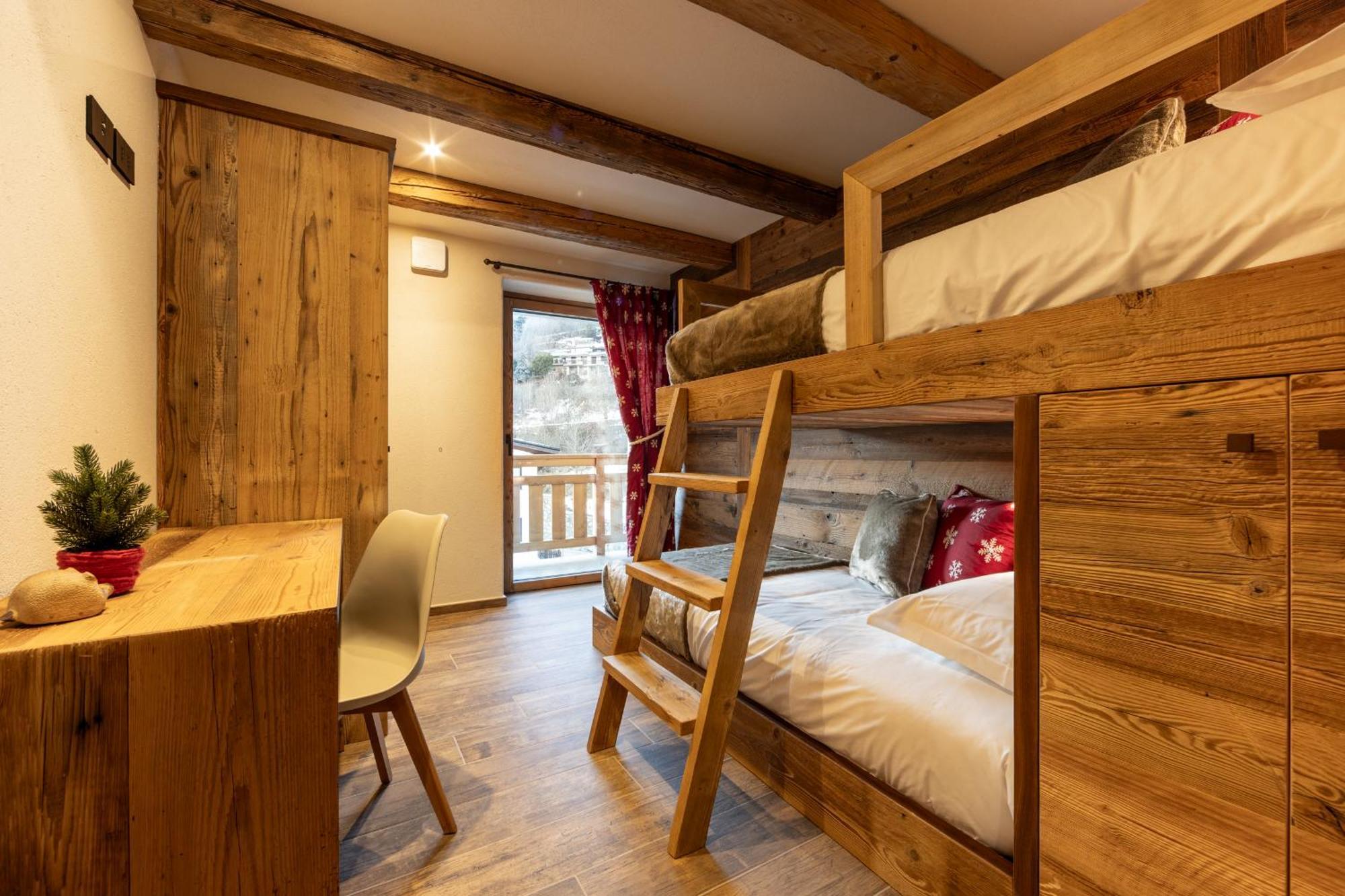 Les Reves Des Montagnards, Appartements De Charme Torgnon Exterior photo