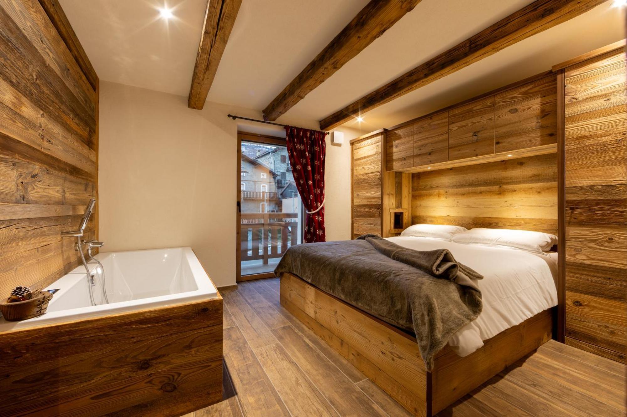 Les Reves Des Montagnards, Appartements De Charme Torgnon Exterior photo