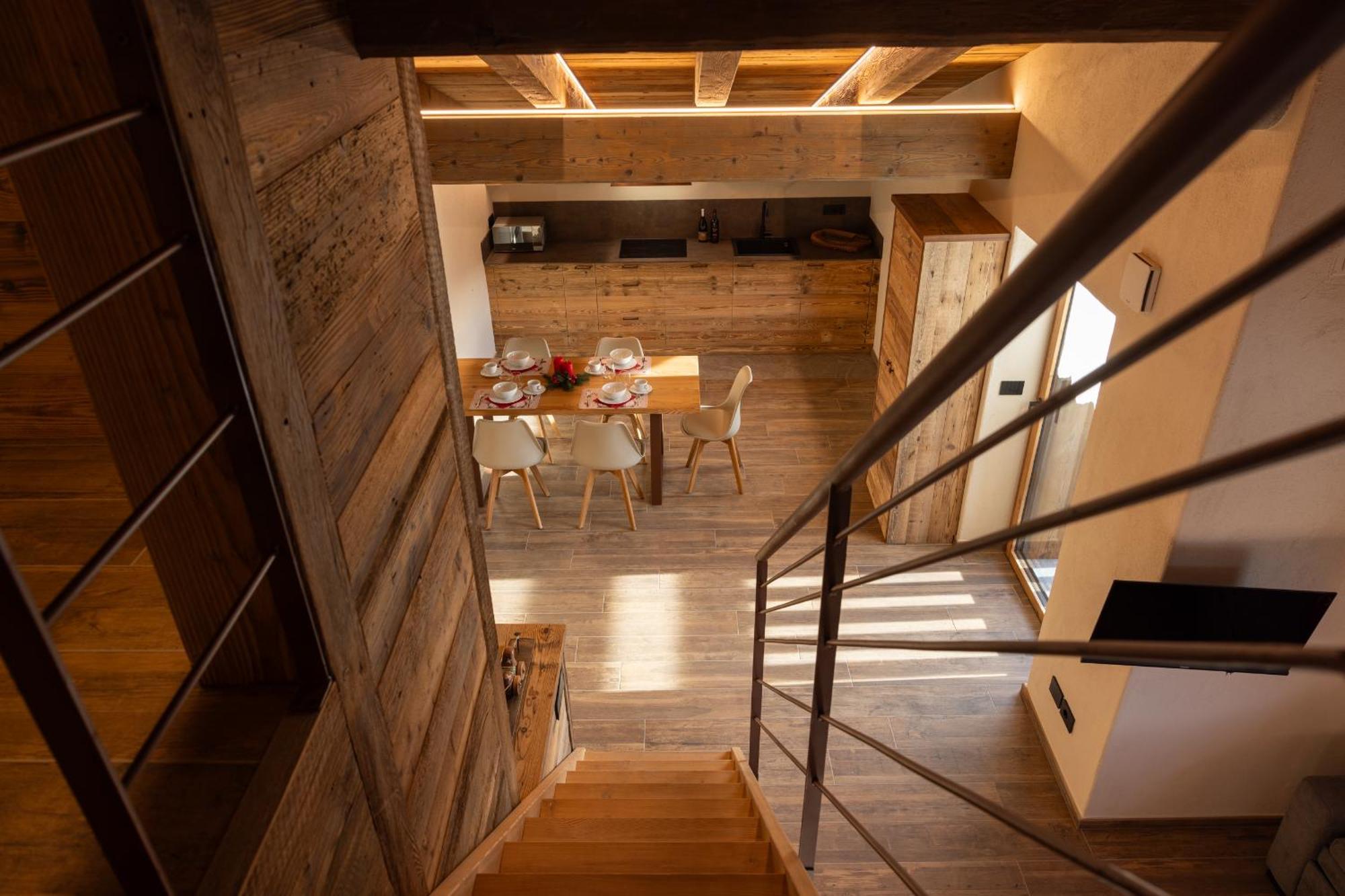 Les Reves Des Montagnards, Appartements De Charme Torgnon Exterior photo